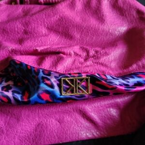 Pink Textured Bag with Multicolor Kendall & Kylie Pocketbook